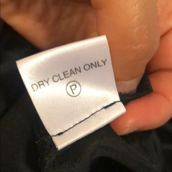 Black satin dress - Picture 4 of 5